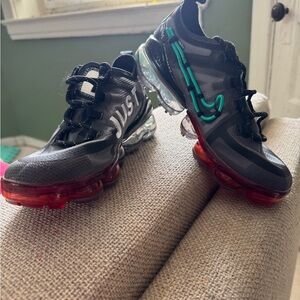 Nike Black and Red Vapormax with Teal Accents
